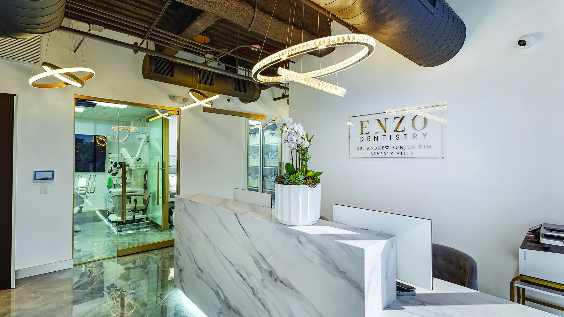 Bright Enzo Dentistry treatment room